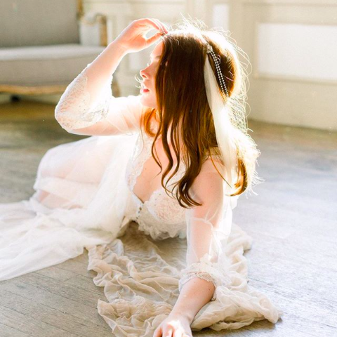 Bielizna pod suknię ślubną - jak ją dobrać? - zdjęcie 1