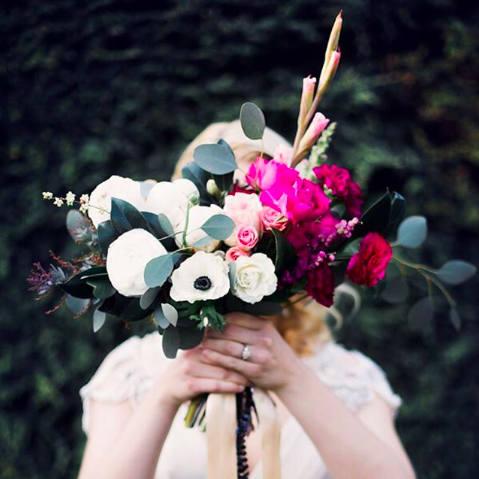 Bukiet ślubny z różowych kwiatów - zdjęcie 18
