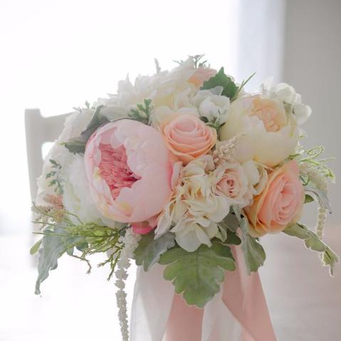 Bukiet ślubny z różowych kwiatów - zdjęcie 9