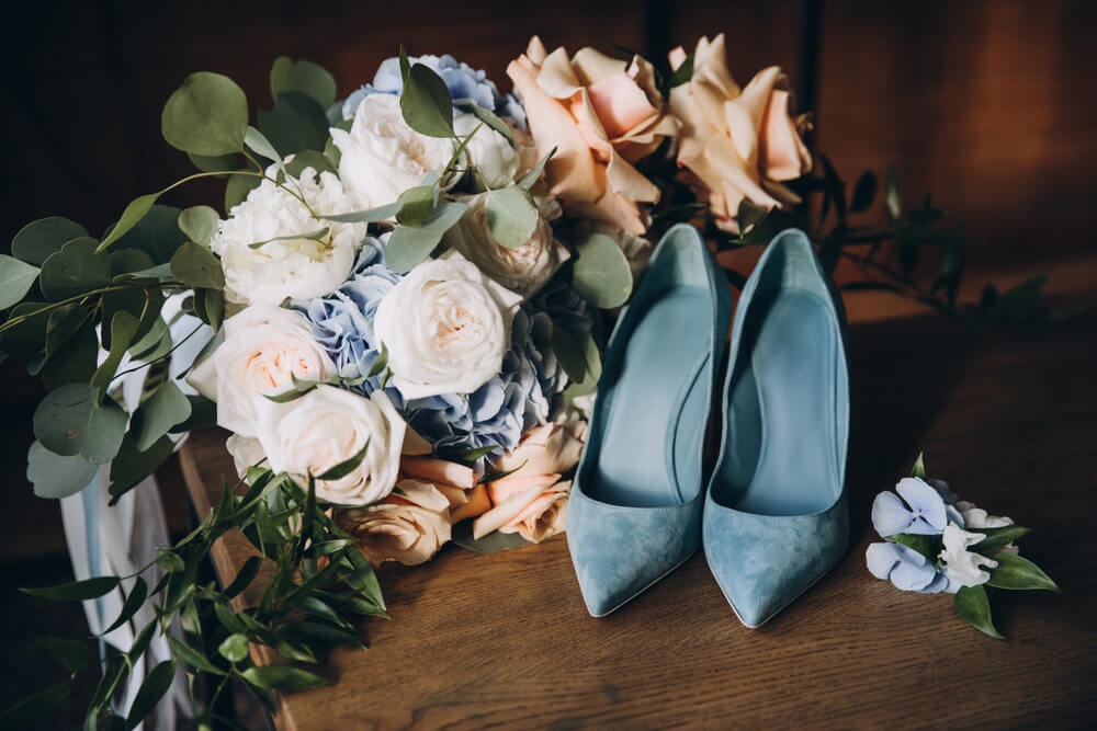kolorowe buty na ślub