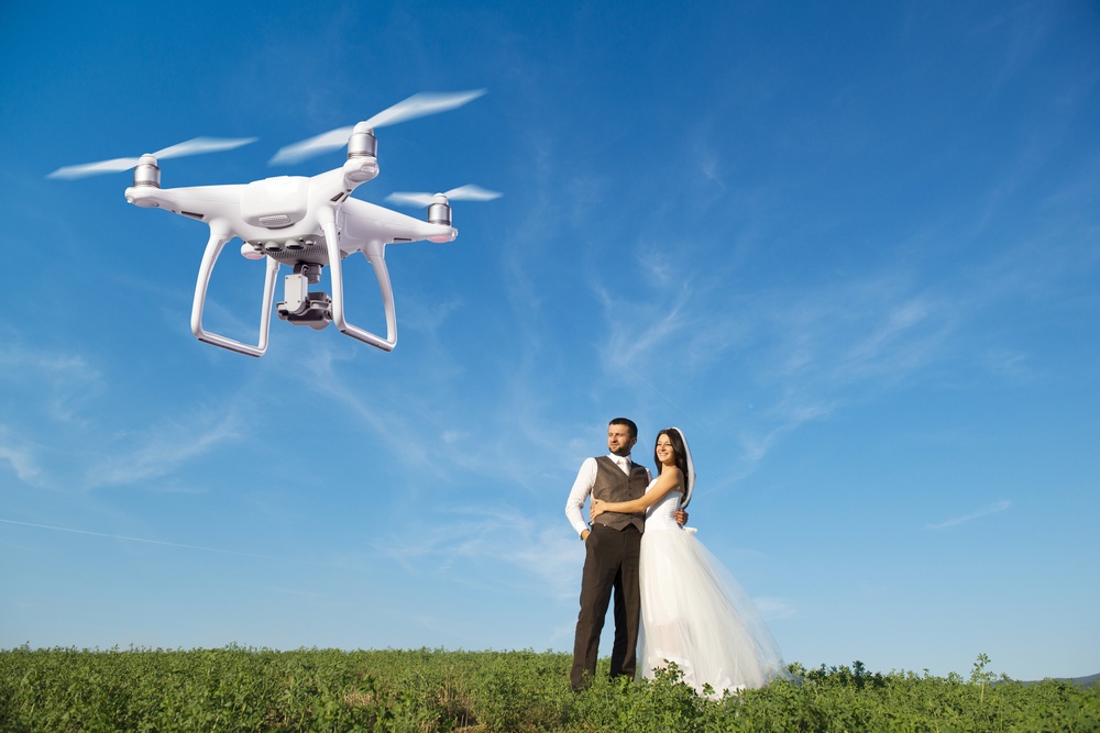 film ślubny z drona