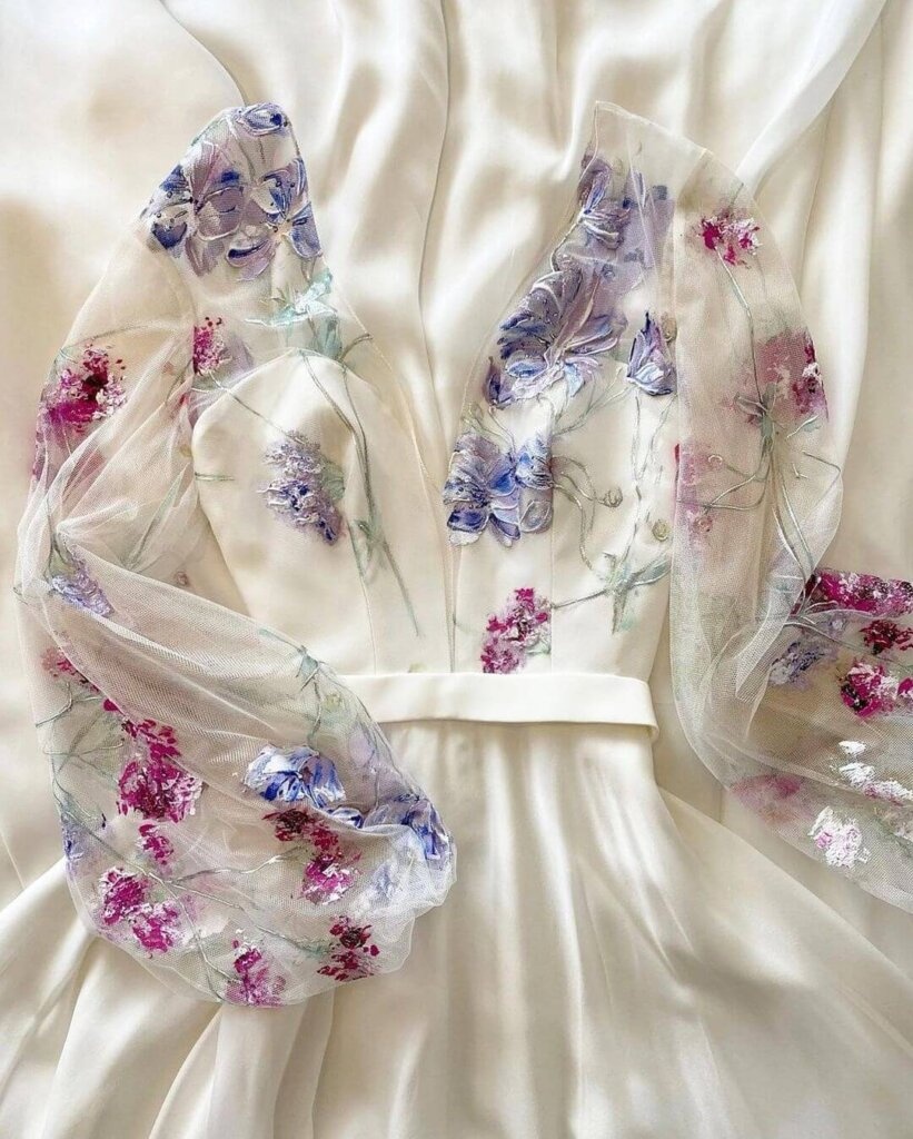 suknia ślubna w kwiaty
